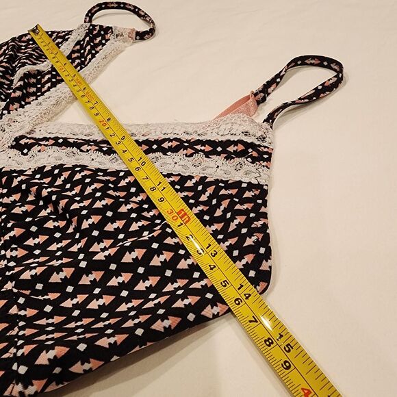 Marilyn Monroe Women's Camisole babydoll top sz Medium lace trim 90s Vintage - Picture 3 of 8